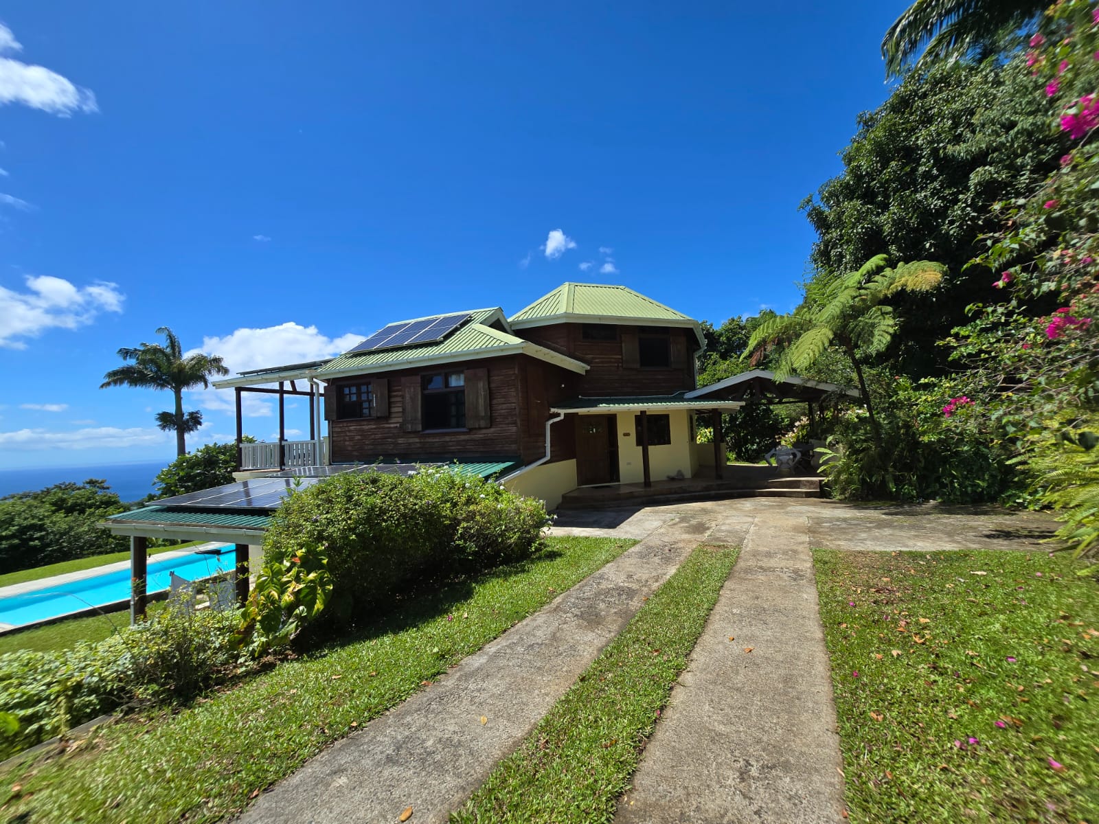 4 bedrooms, 5 bathrooms, fully furnished house in Beau Bois, Dominica – US$800,000 / EC$2,172,520 Million