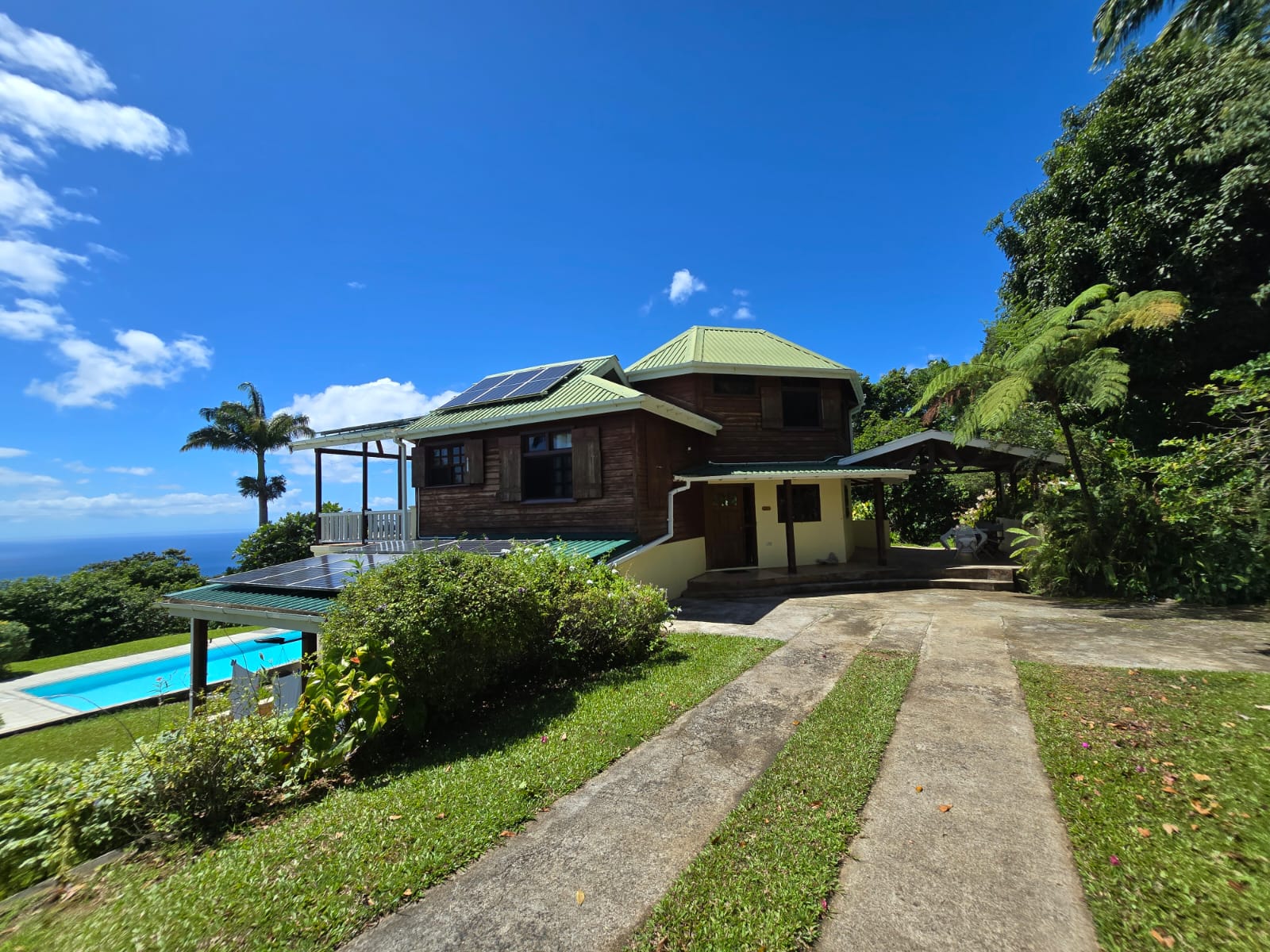 4 bedrooms, 5 bathrooms, fully furnished house in Beau Bois, Dominica – US$800,000 / EC$2,172,520 Million
