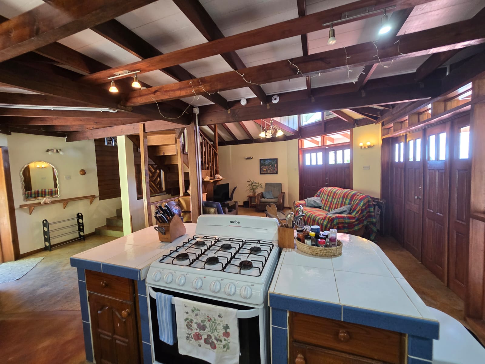 4 bedrooms, 5 bathrooms, fully furnished house in Beau Bois, Dominica – US$800,000 / EC$2,172,520 Million