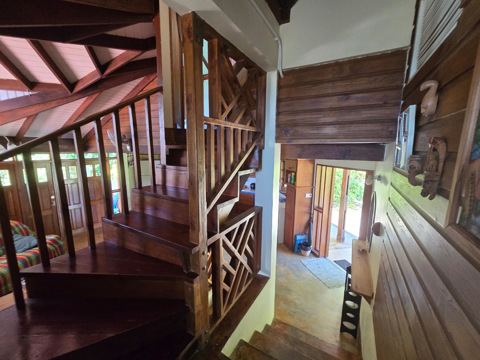 4 bedrooms, 5 bathrooms, fully furnished house in Beau Bois, Dominica – US$800,000 / EC$2,172,520 Million