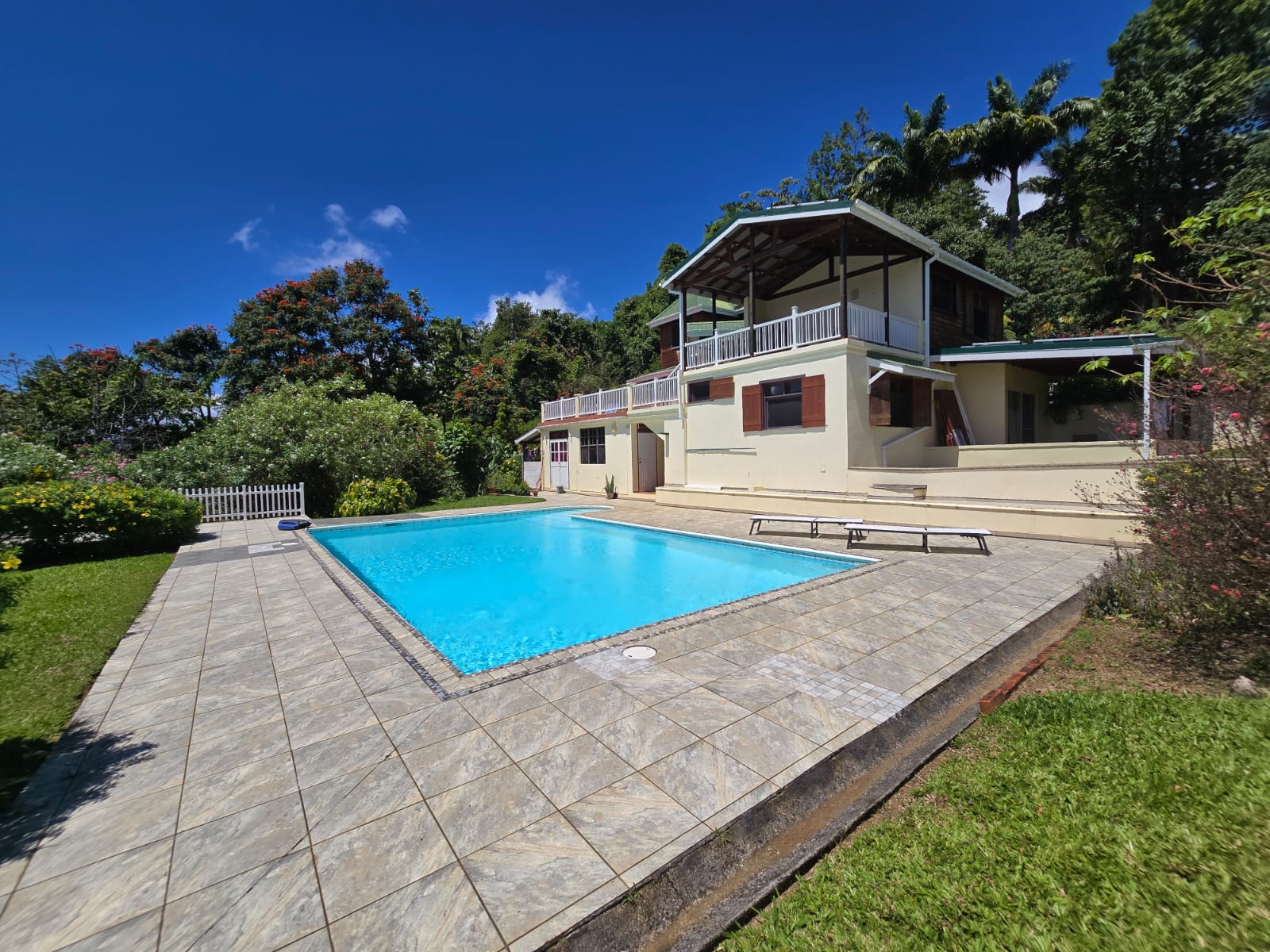 4 bedrooms, 5 bathrooms, fully furnished house in Beau Bois, Dominica – US$800,000 / EC$2,172,520 Million