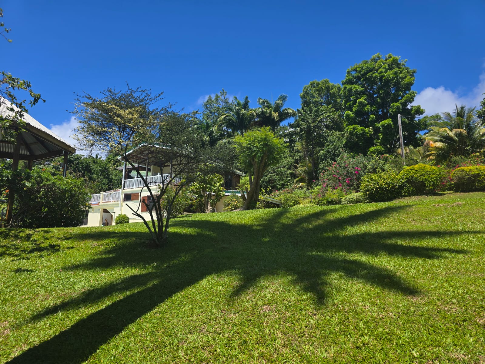 4 bedrooms, 5 bathrooms, fully furnished house in Beau Bois, Dominica – US$800,000 / EC$2,172,520 Million