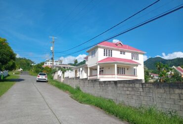 4 bedrooms, 2.5 baths house for rent in Belfast, Dominica – EC$3,000 / US$1,125 monthly