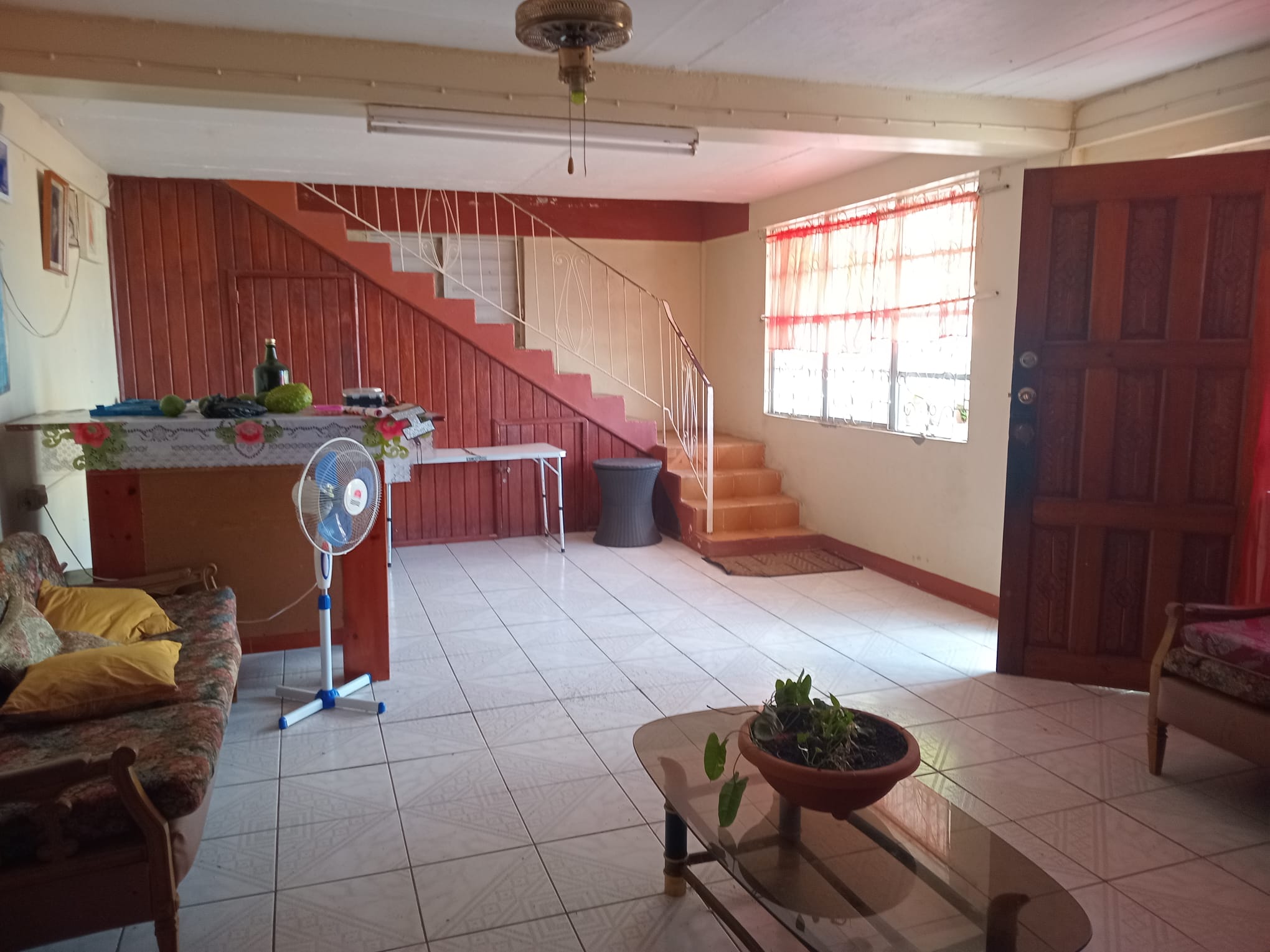 6 bedrooms, 4 baths house for sale in Loubriere, Dominica – EC$680,000 / US$245,682