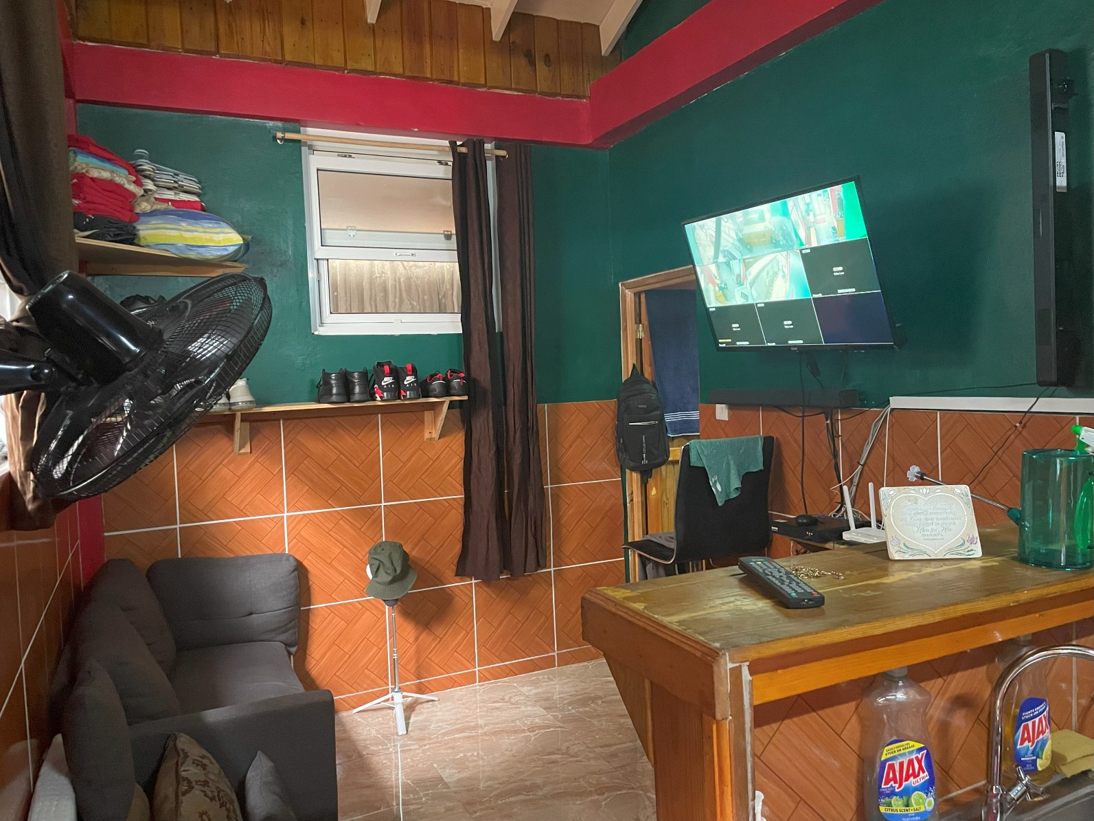 Commercial space for rent in Roseau, Dominica – EC$5000 / US$1875 monthly