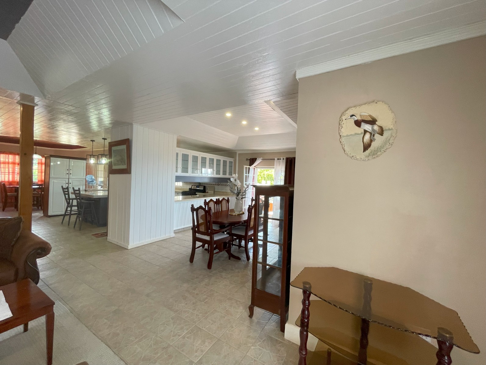 2 bedrooms, 2 baths house for rent in Morne Daniel , Dominica – EC$4500 / US$1685 monthly