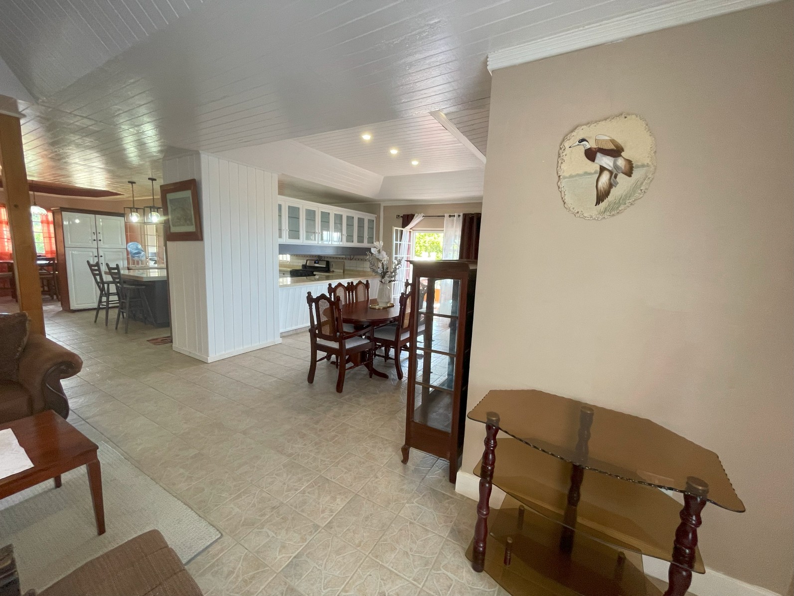 2 bedrooms, 2 baths house for rent in Morne Daniel , Dominica – EC$4500 / US$1685 monthly