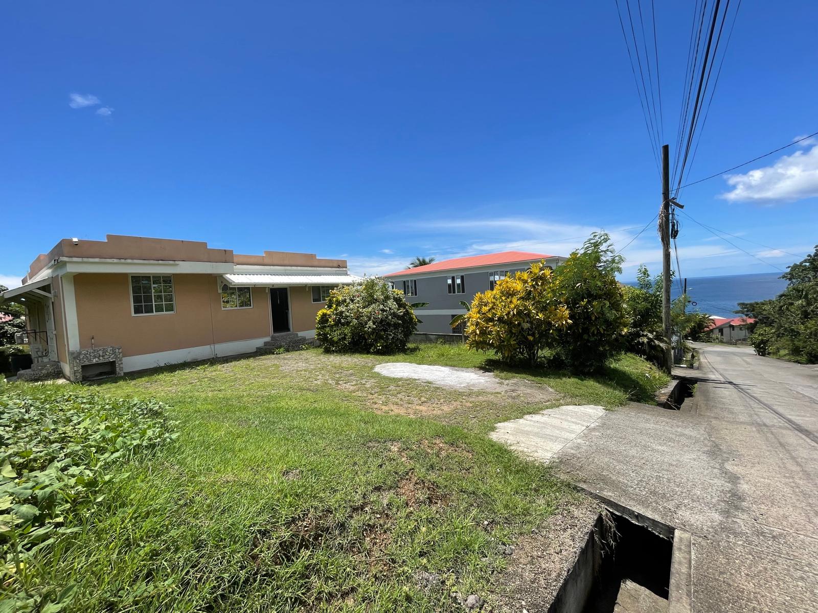 2 bedrooms, 1.5 bath house for rent in Checkhall, Dominica – EC$3000 / US$1124 monthly