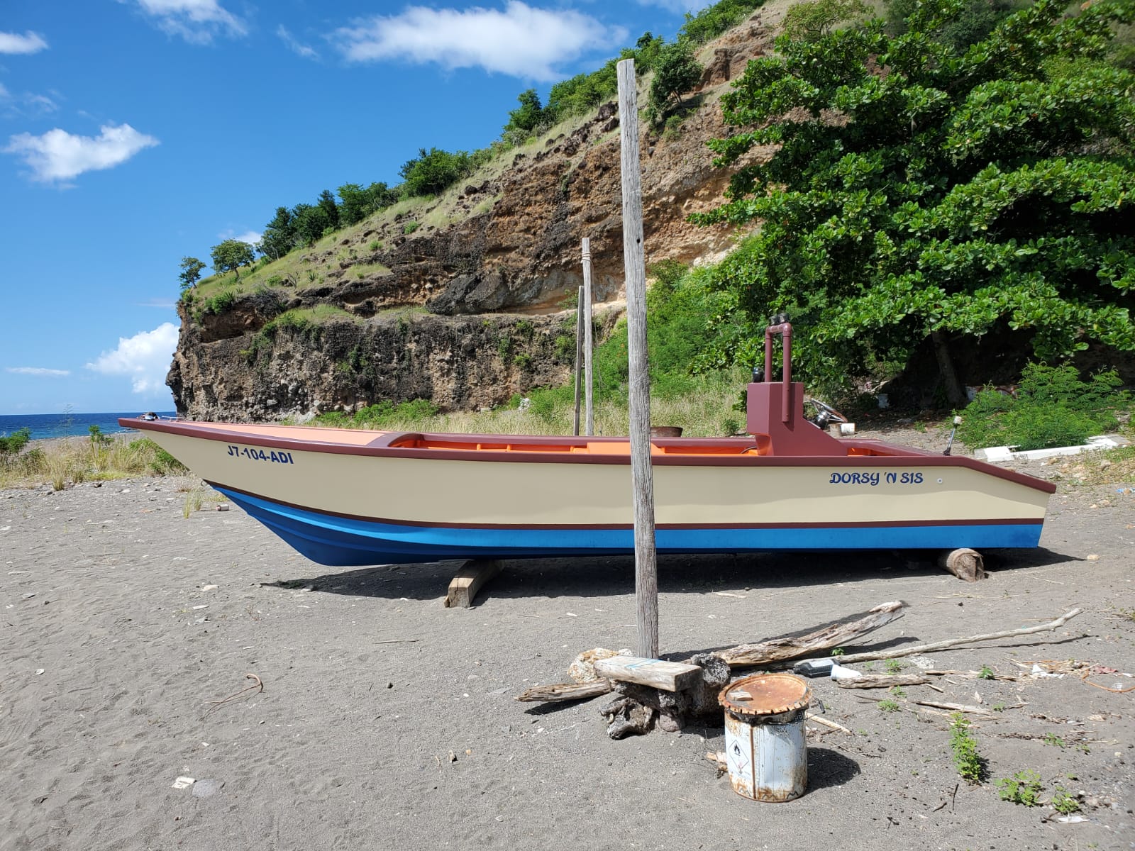 Fishing boat for sale – Dominica- EC$78,500 / US$29,400