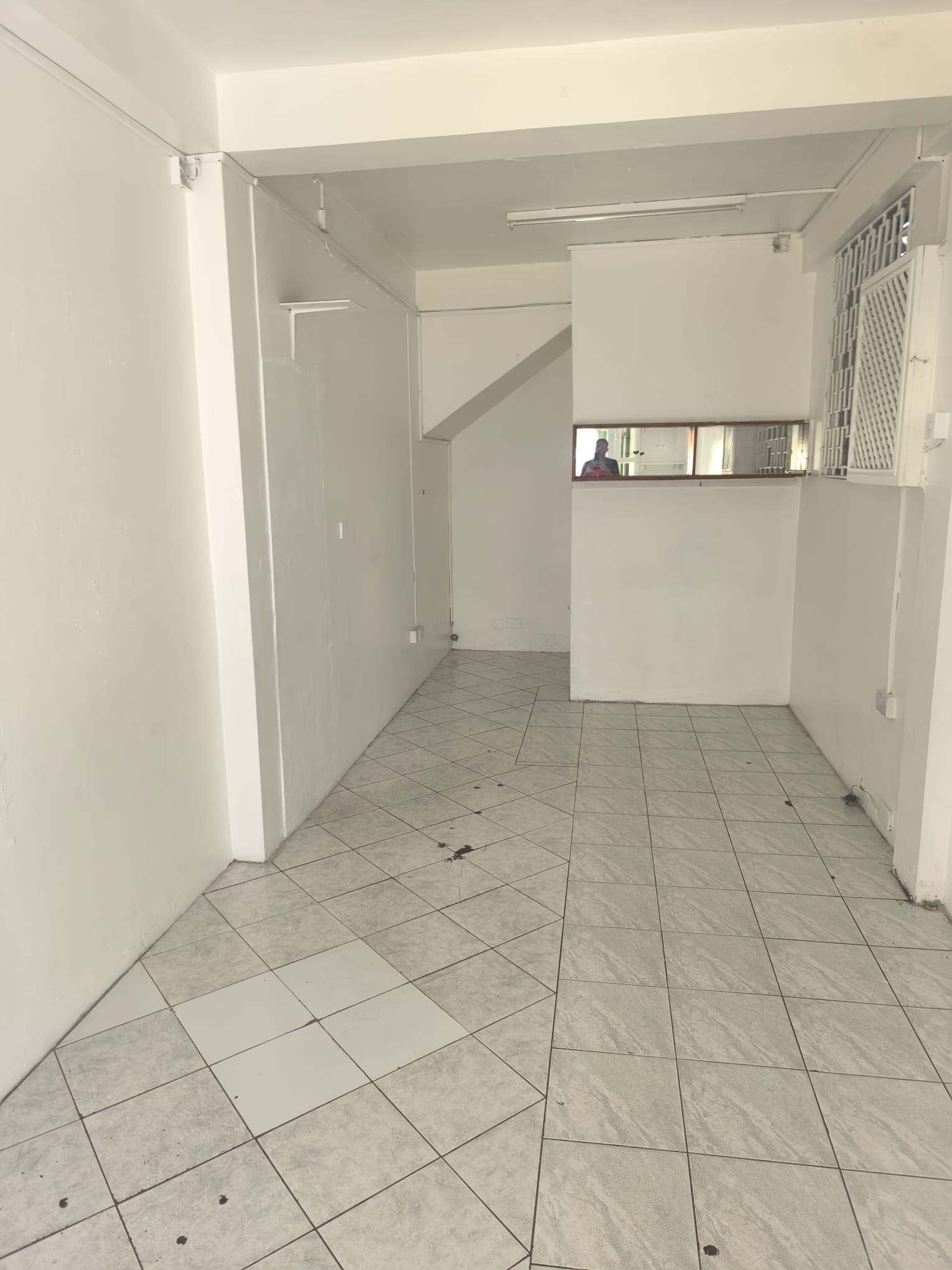 345sqft commercial space in Roseau, DominicaEC$3000 / US$1125 monthly