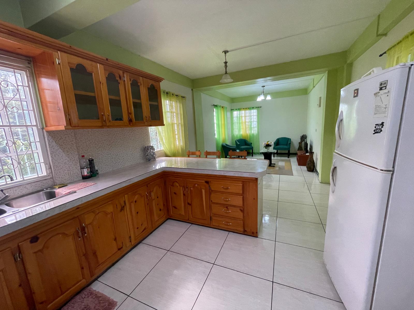 2 bedrooms, 1 bath apt for rent in Wallhouse, Dominica – EC$2000 /US$750 nmonthly