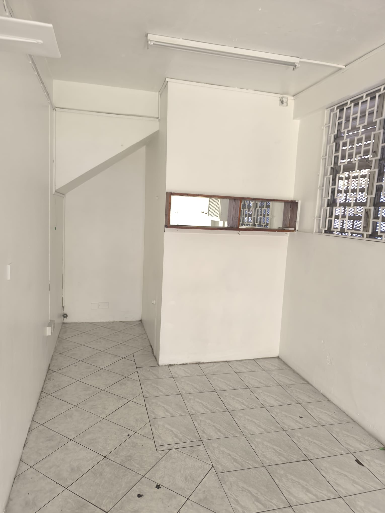 345sqft commercial space in Roseau, DominicaEC$3000 / US$1125 monthly