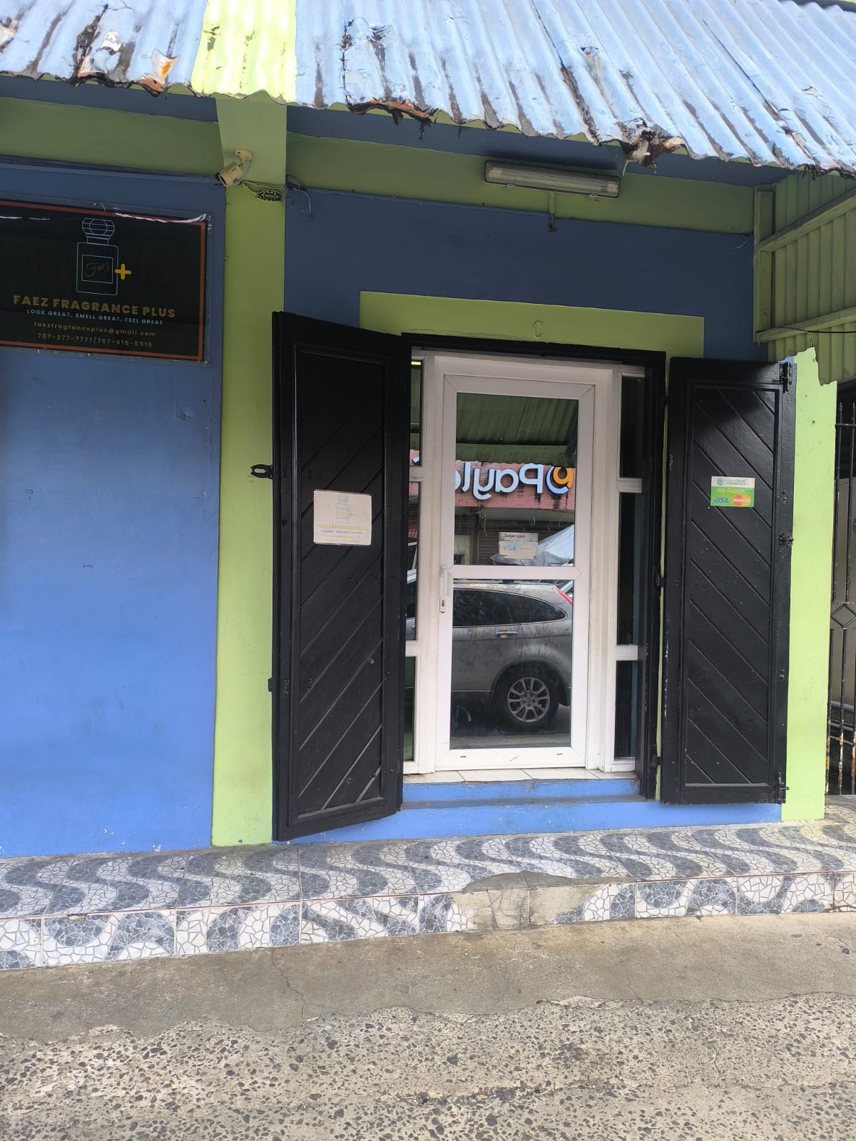 345sqft commercial space in Roseau, DominicaEC$3000 / US$1125 monthly