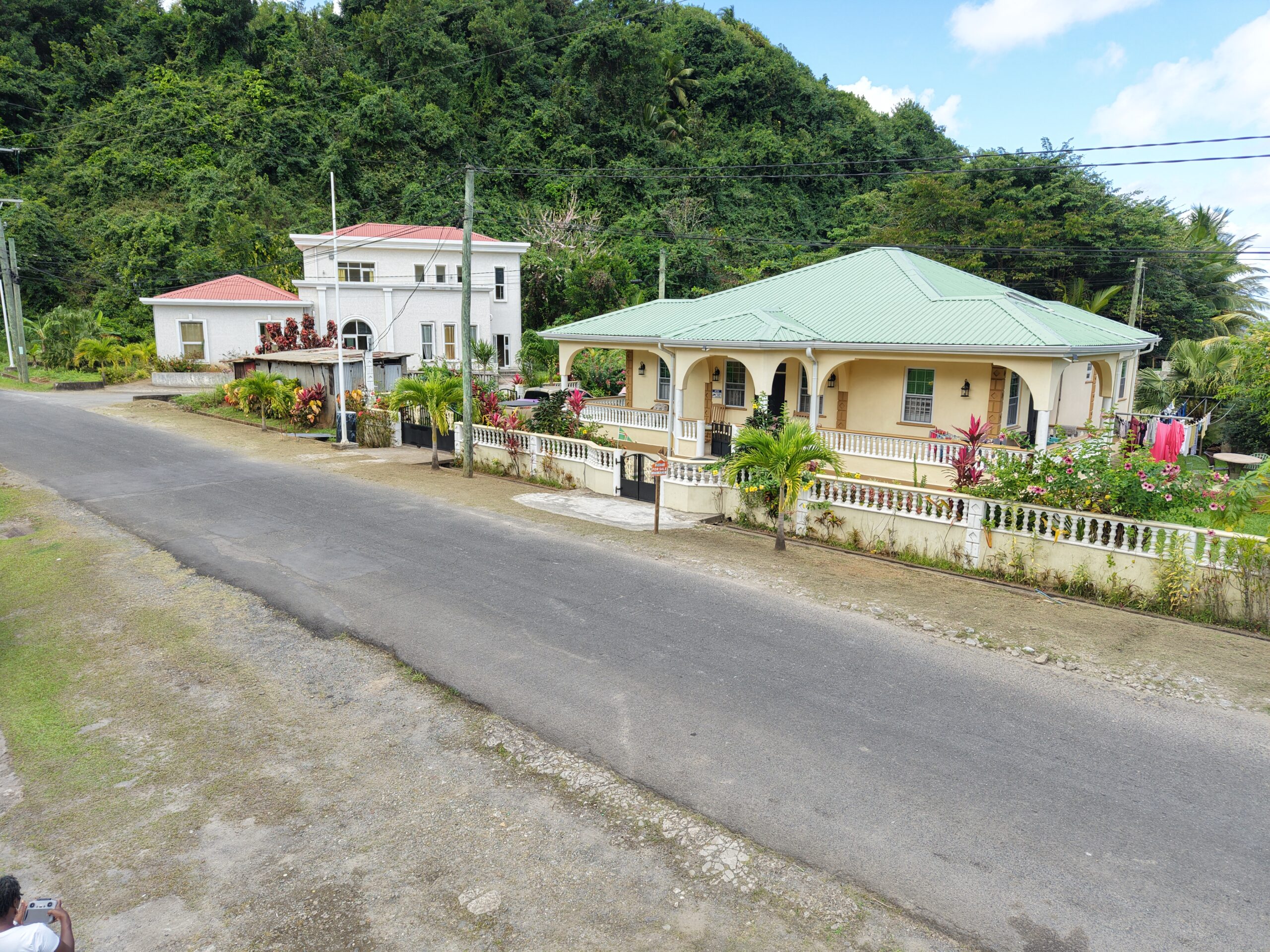 3 bedrooms, 2.5 baths house for sale in Anse de Mai, Dominica – EC$875,000 / US$327,715