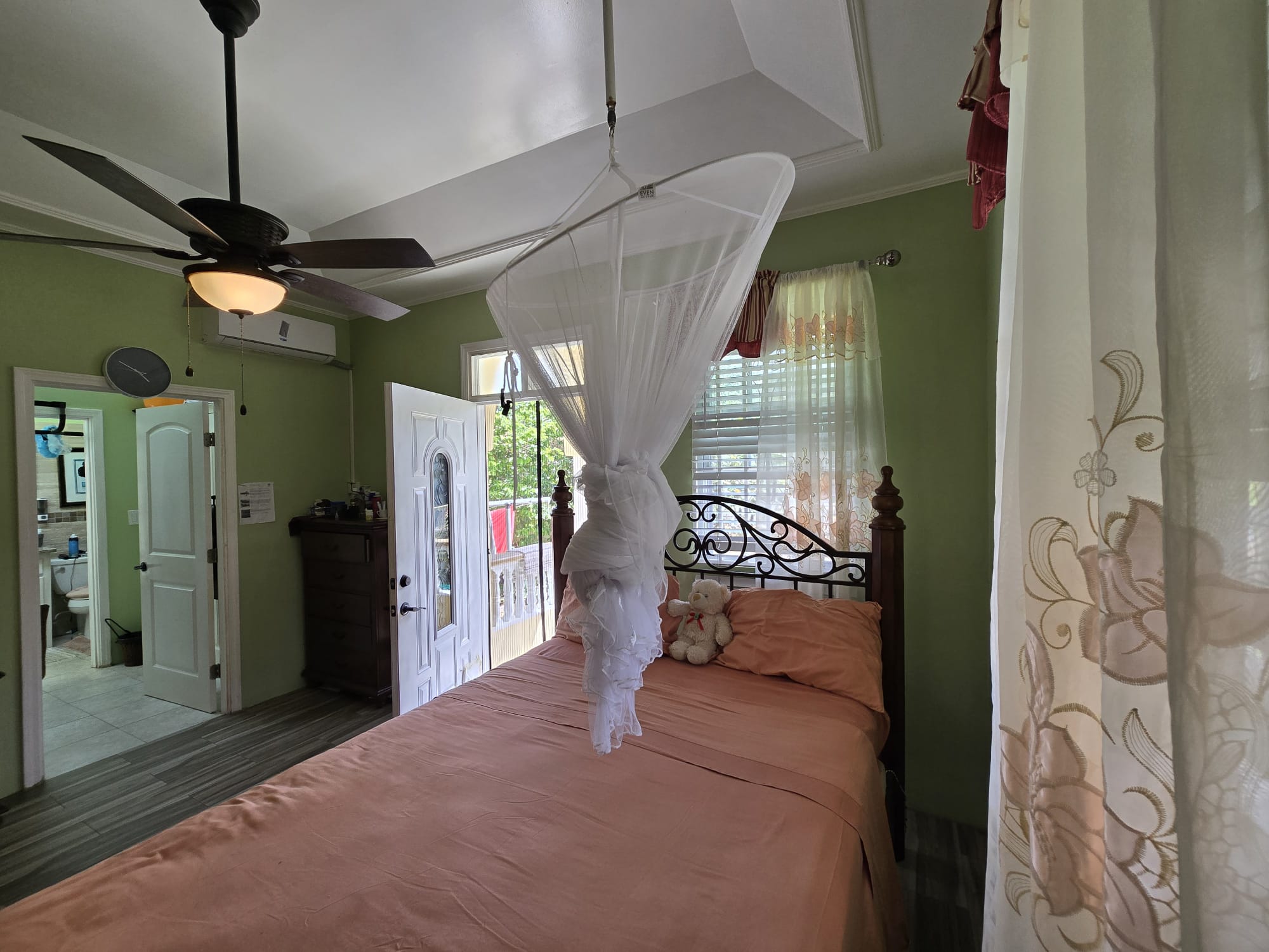 3 bedrooms, 2.5 baths house for sale in Anse de Mai, Dominica – EC$875,000 / US$327,715