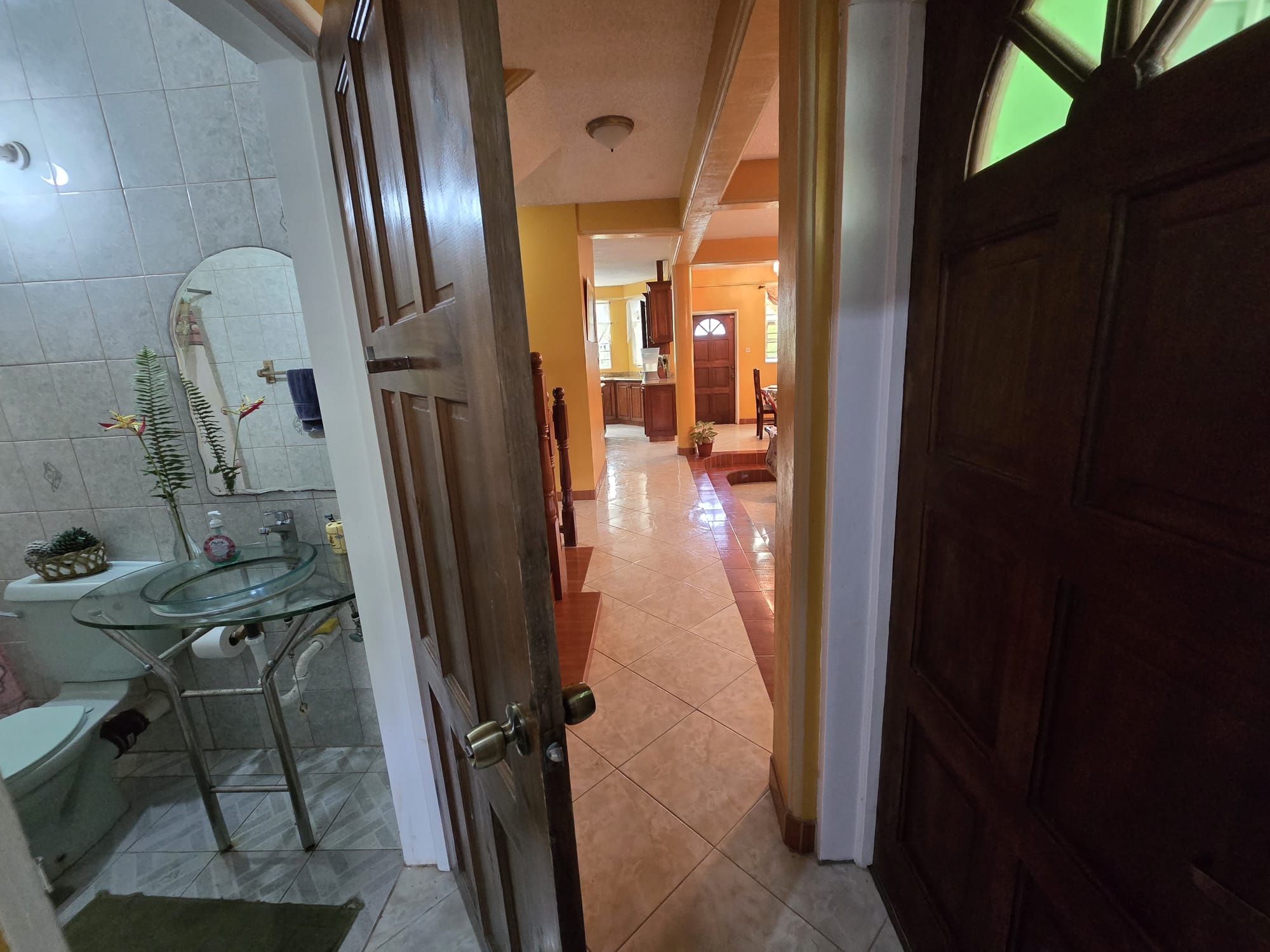 5 bedrooms, 3 baths (2 storey) house in Sultan, Dominica -EC$1,350,000 / US$505,618