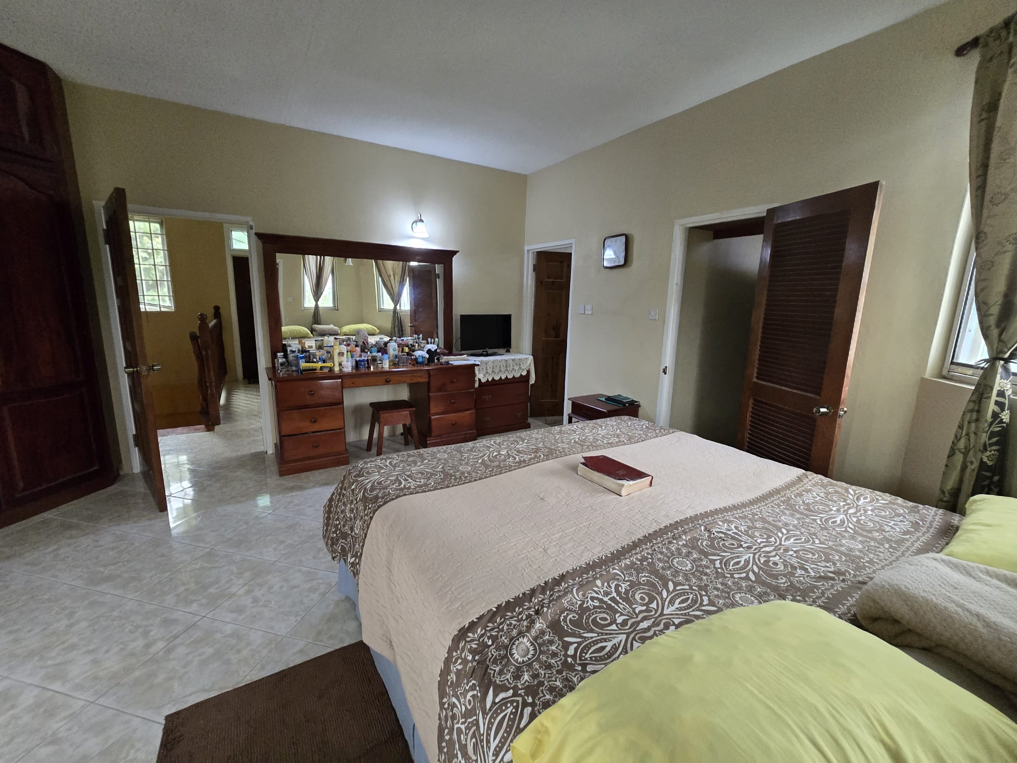 5 bedrooms, 3 baths (2 storey) house in Sultan, Dominica -EC$1,350,000 / US$505,618