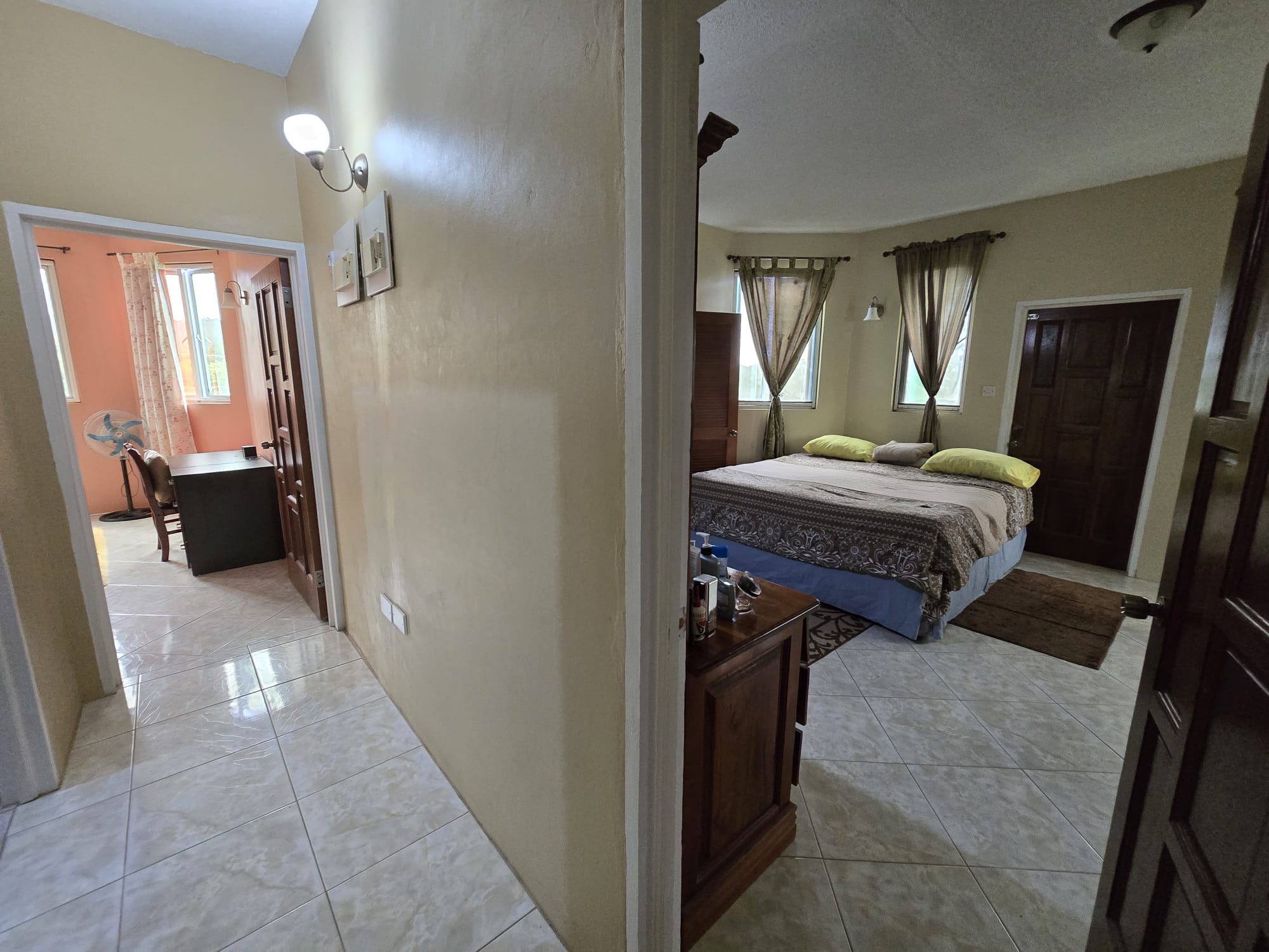 5 bedrooms, 3 baths (2 storey) house in Sultan, Dominica -EC$1,350,000 / US$505,618