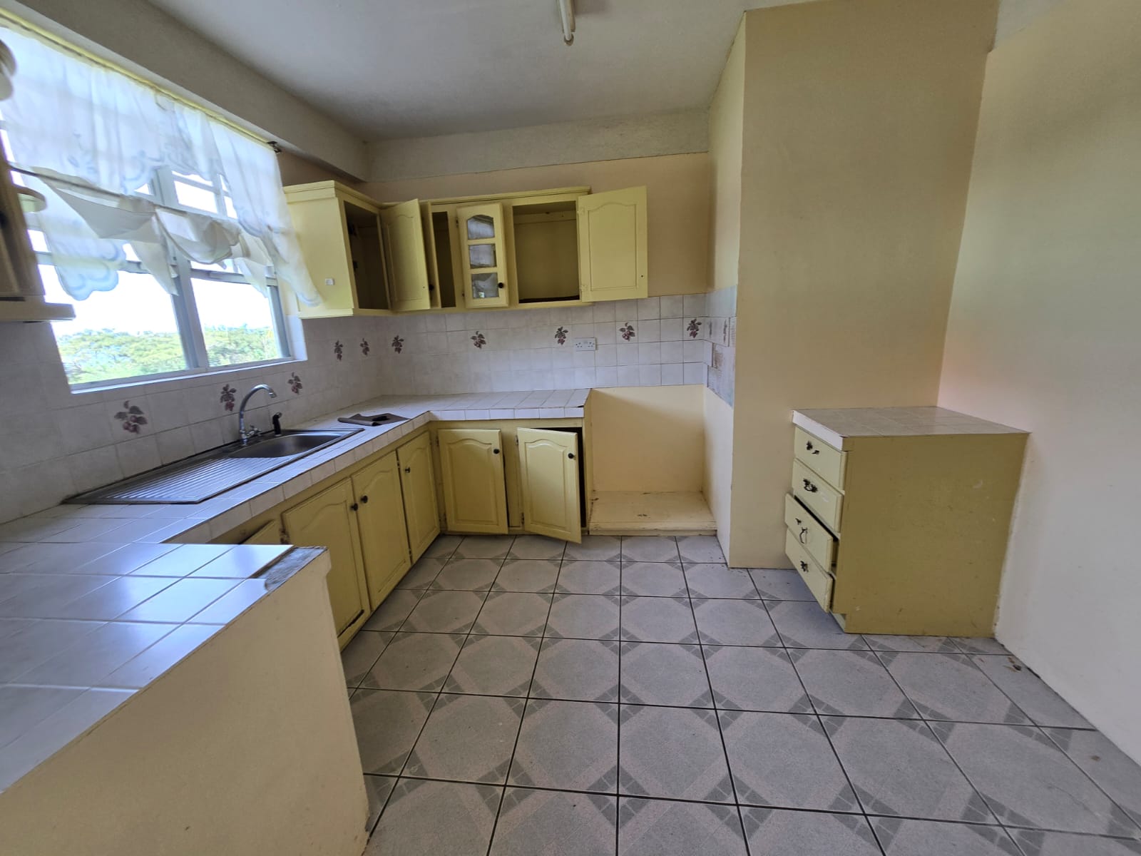 2.5 storey residential property for sale in Morne Daniel, Dominica-EC$850,000 / US$318,352