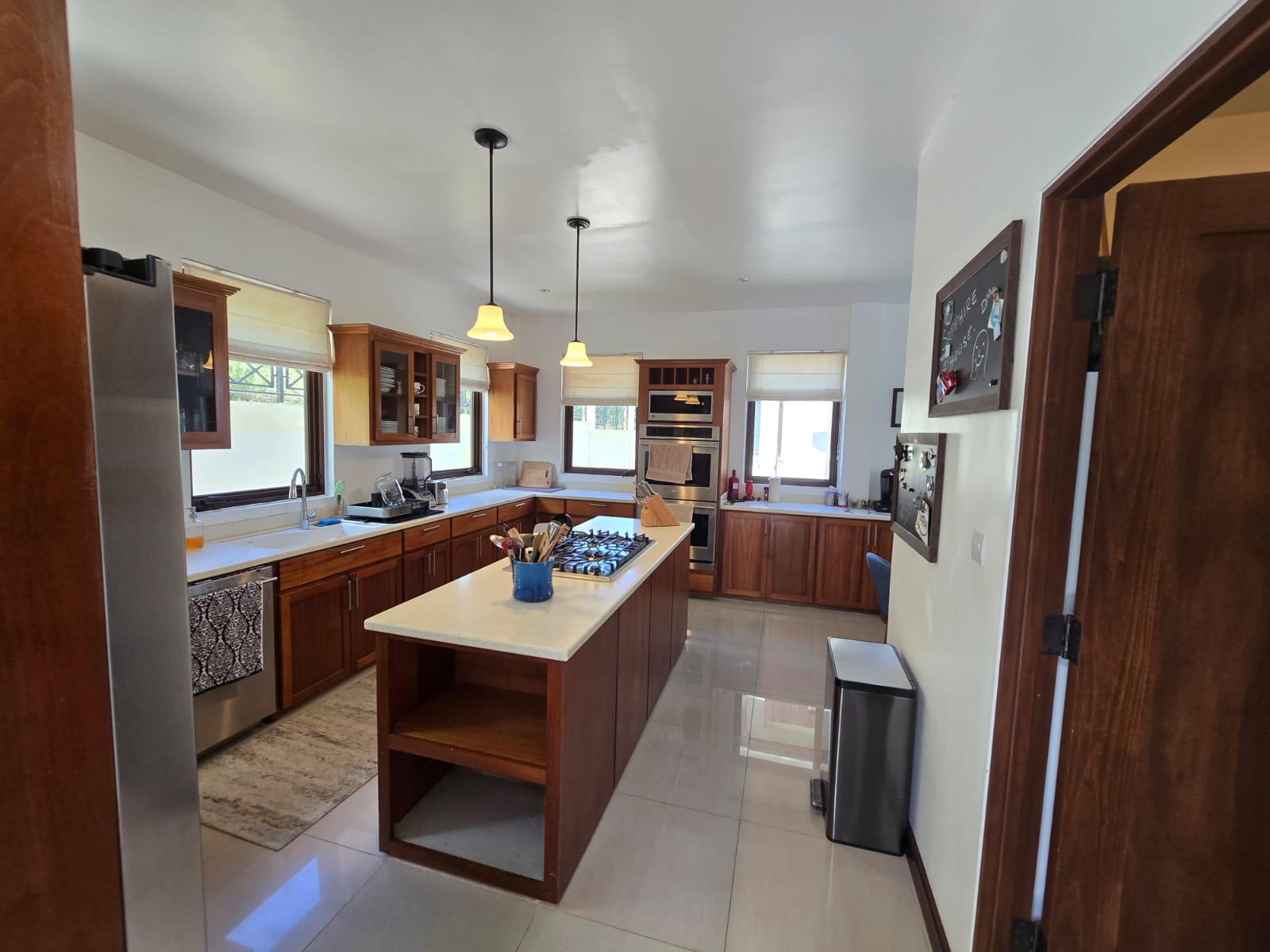 Exquisite and stunning 3-storey residential home for sale in Savanne Paille, Dominica – EC$4,537,223 / US$1,670,000