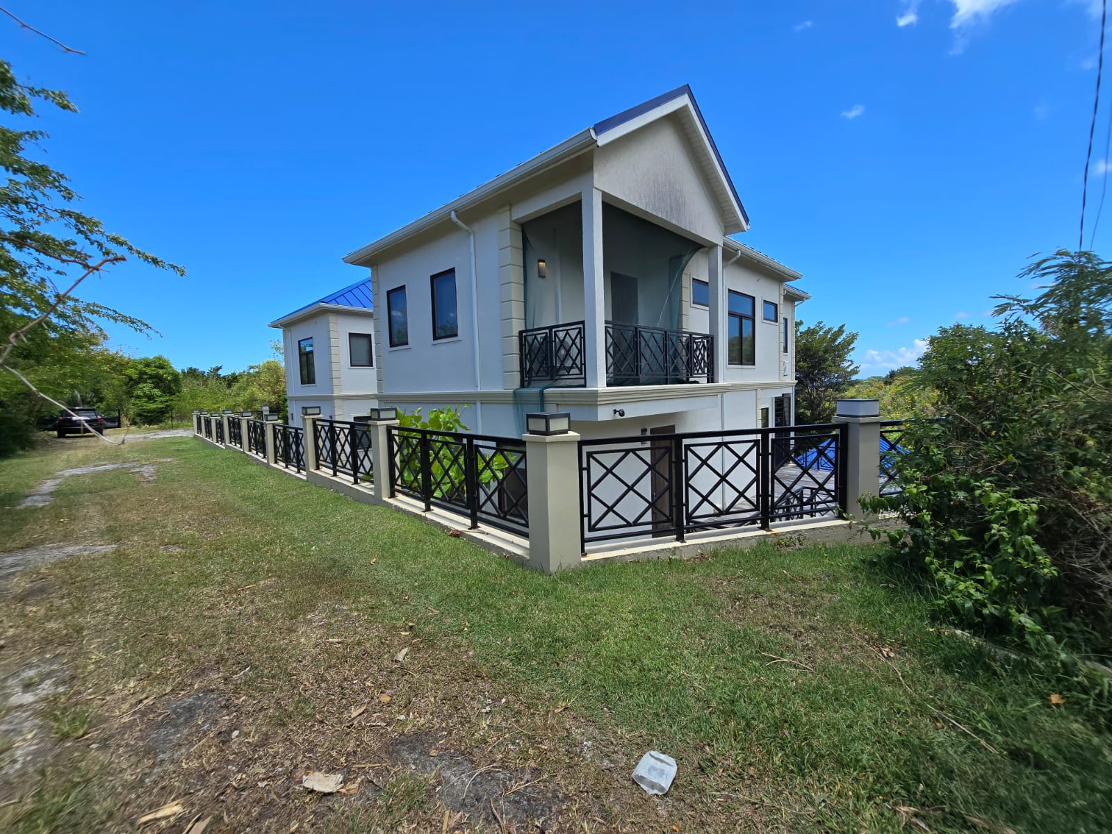 Exquisite and stunning 3-storey residential home for sale in Savanne Paille, Dominica – EC$4,537,223 / US$1,670,000