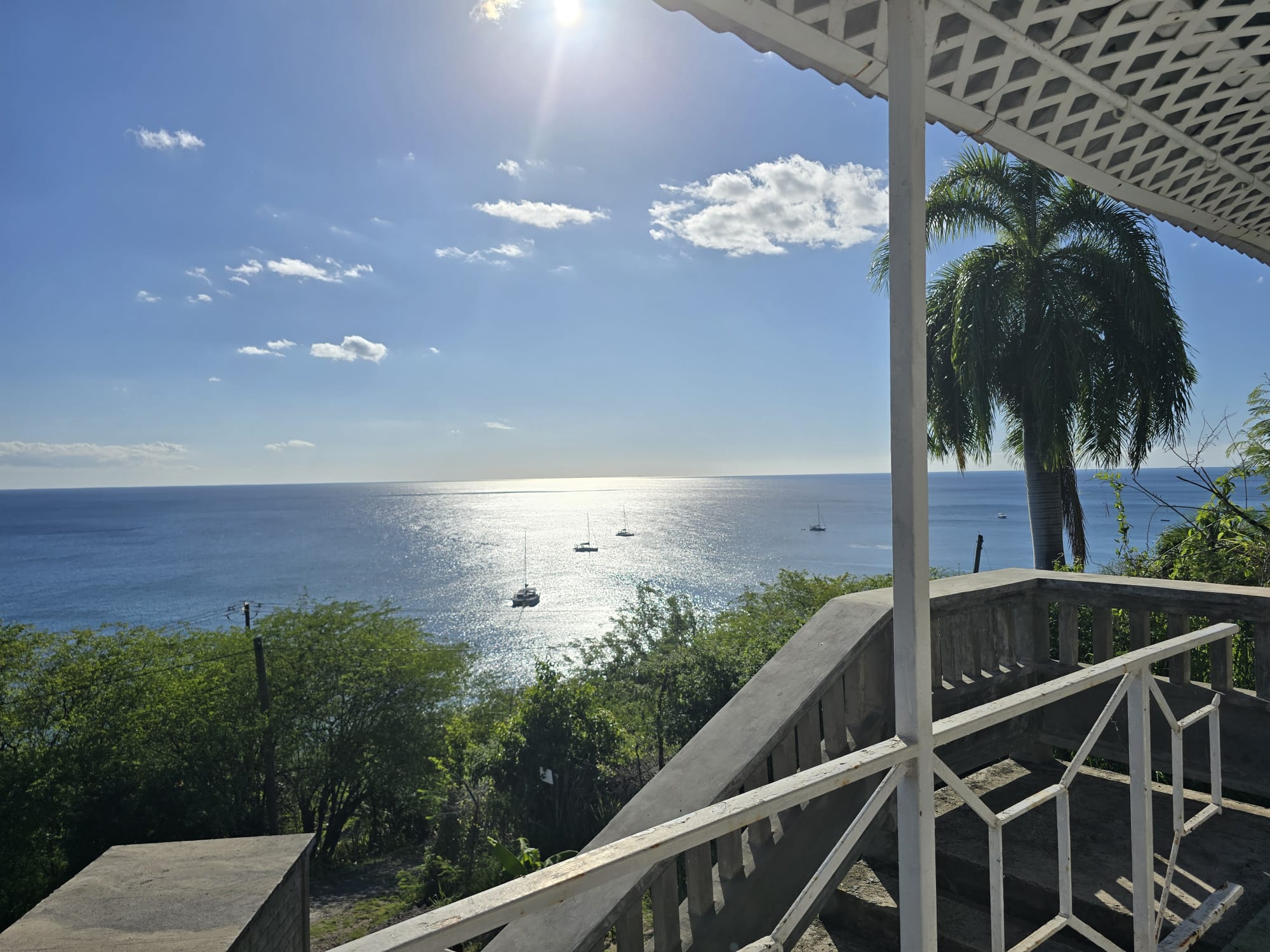 2 bedrooms , 1 bath house with studio in Mero, Dominica – EC$450,000 / US$168,539