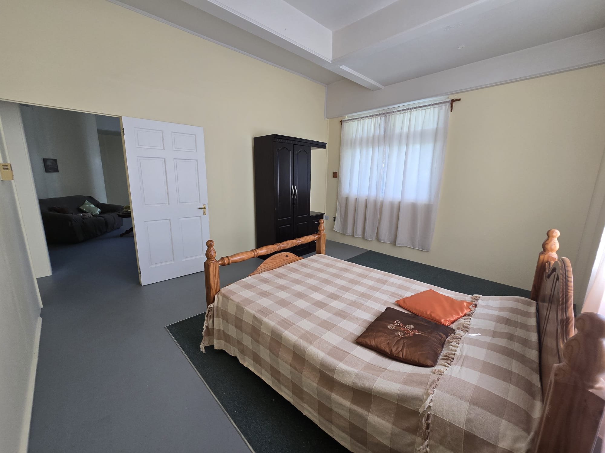 2 bedrooms, 1.5 baths for rent apt in Coco Bottom, Morne Daniel Dominica – EC$2500 /US$950