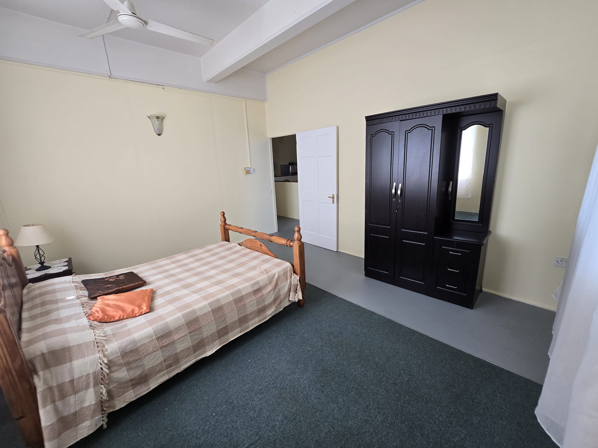 2 bedrooms, 1.5 baths for rent apt in Coco Bottom, Morne Daniel Dominica – EC$2500 /US$950