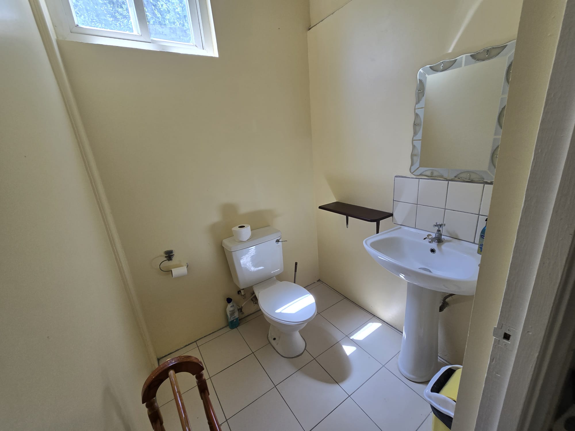 2 bedrooms, 1.5 baths for rent apt in Coco Bottom, Morne Daniel Dominica – EC$2500 /US$950