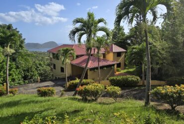4 bedrooms, 3.5 baths residential property for sale in Cottage, Dominica. EC$3.5 Million / US$1.3 Million
