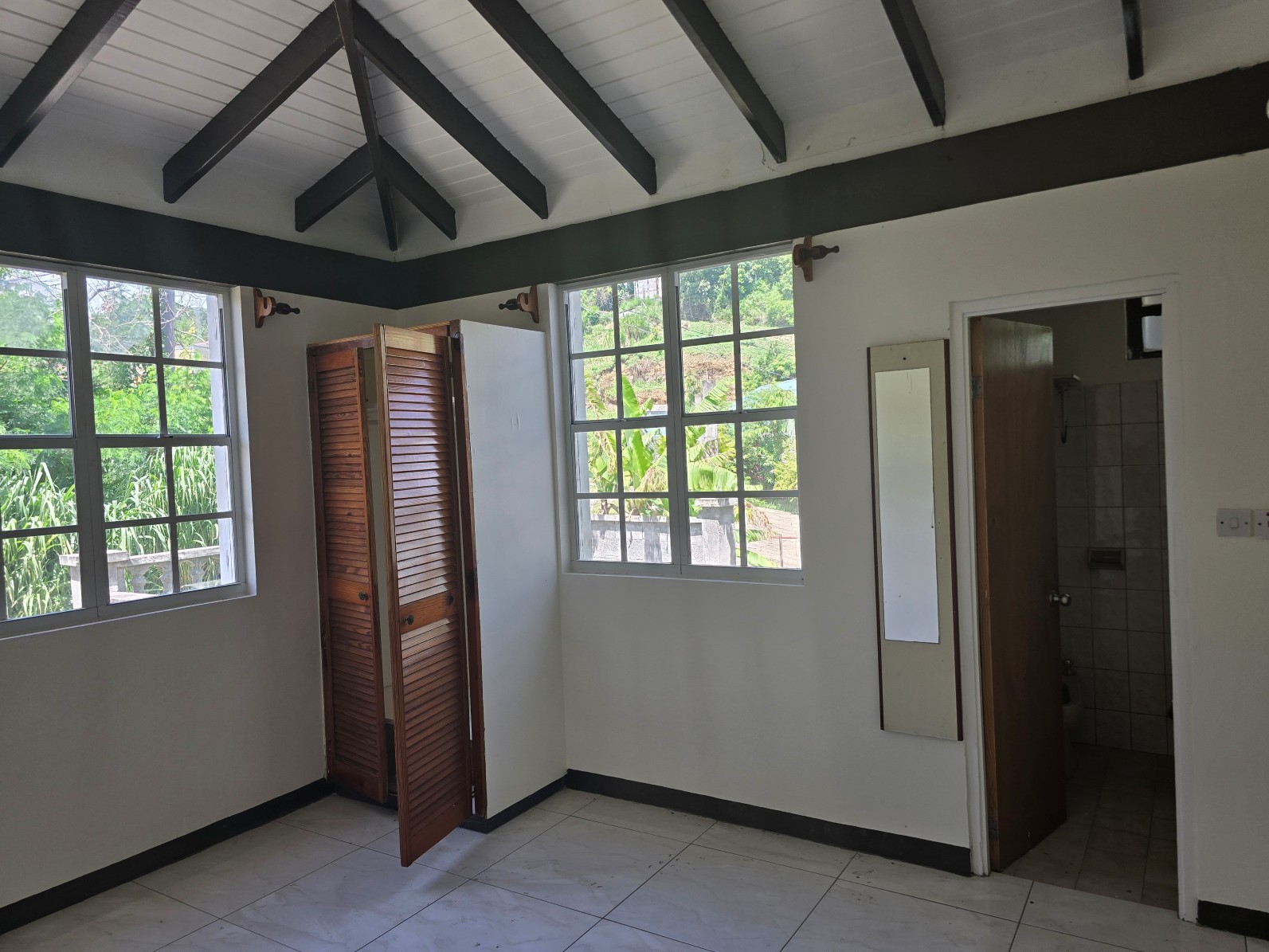 3 bedrooms, 2 baths unfurnished house for rent in Castle Comfort, Dominica – EC$2000 / US$750