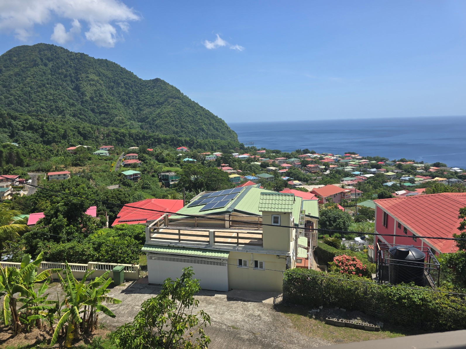 3 bedrooms, 2 baths unfurnished house for rent in Castle Comfort, Dominica – EC$2000 / US$750