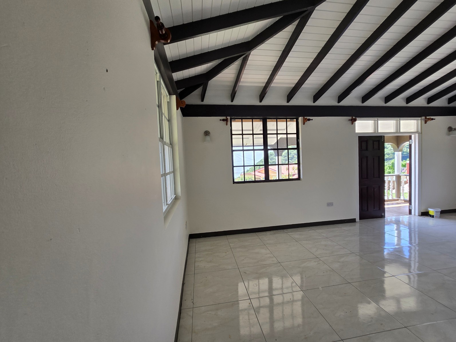 3 bedrooms, 2 baths unfurnished house for rent in Castle Comfort, Dominica – EC$2000 / US$750