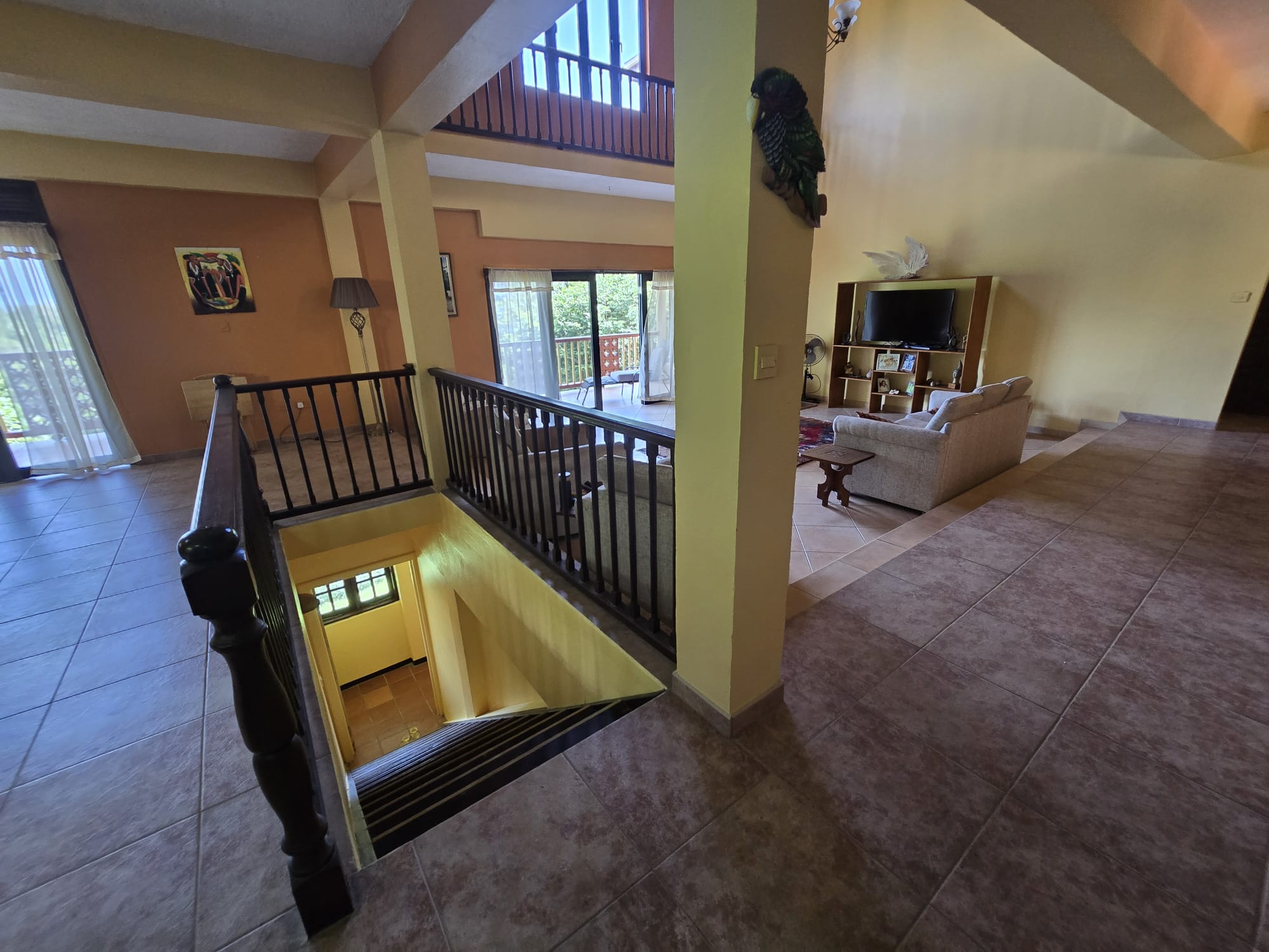4 bedrooms, 3.5 baths residential property for sale in Cottage, Dominica. EC$3.5 Million / US$1.3 Million
