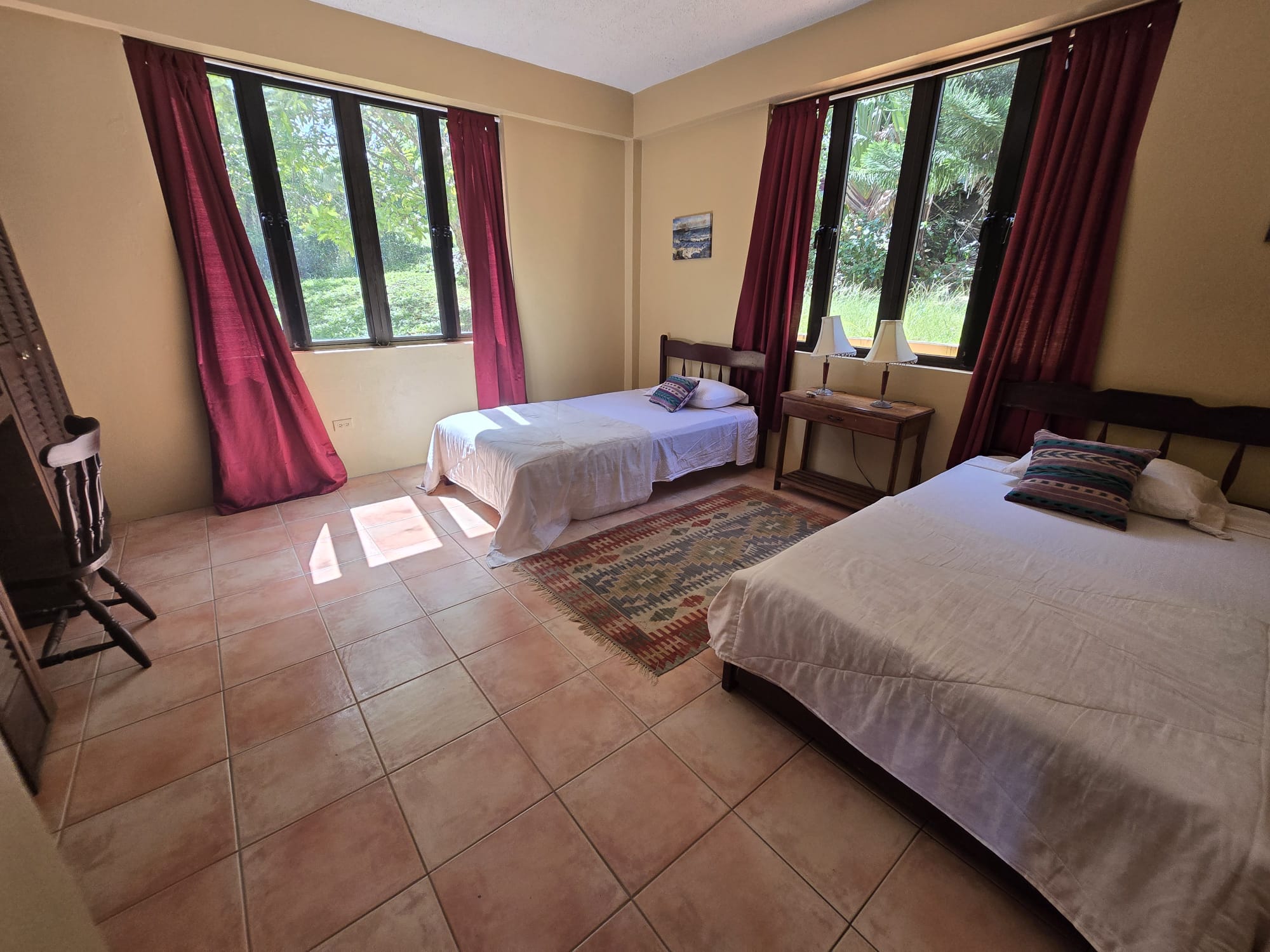 4 bedrooms, 3.5 baths residential property for sale in Cottage, Dominica. EC$3.5 Million / US$1.3 Million
