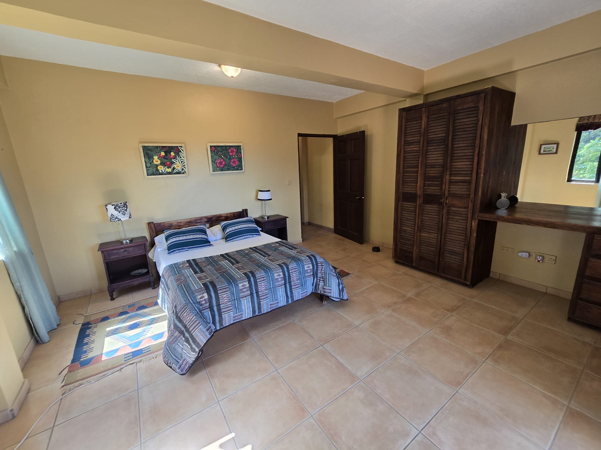 4 bedrooms, 3.5 baths residential property for sale in Cottage, Dominica. EC$3.5 Million / US$1.3 Million