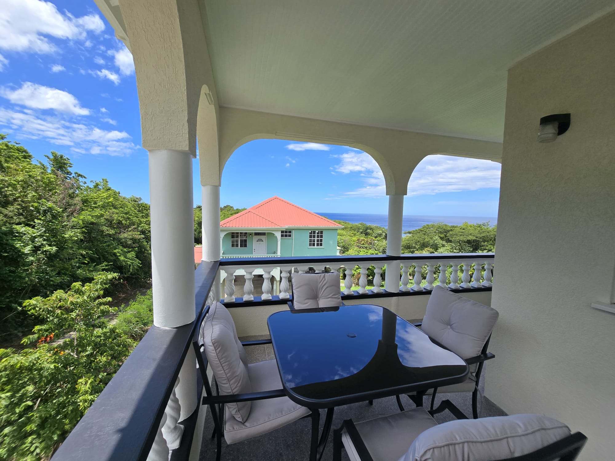 3 bedrooms, 2 baths top floor for rent in Morne Daniel, Dominica – EC$5000 / US$1875 monthly