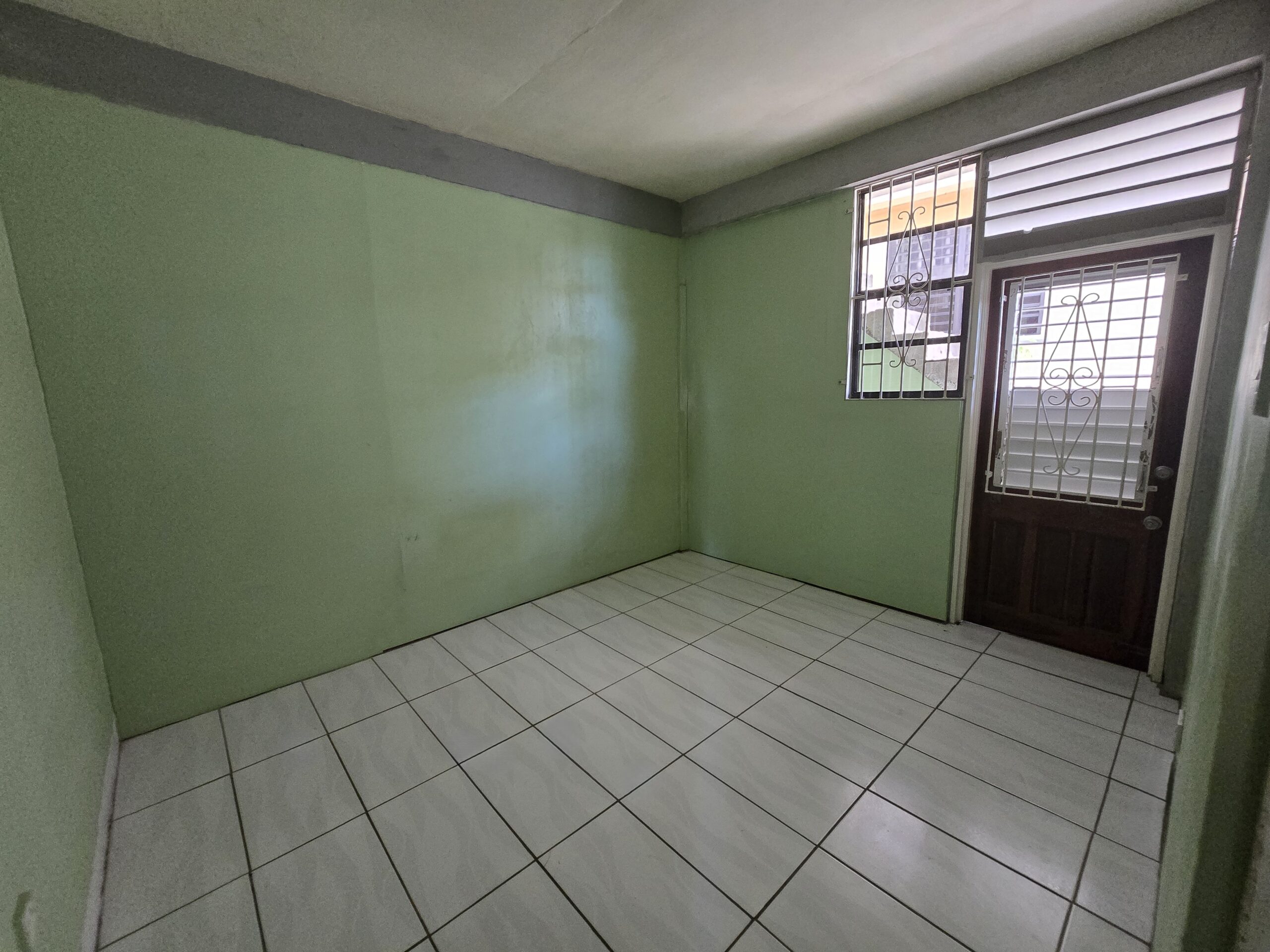 2 bedrooms, 1 bath unfurnished apartment for rent in Jimmit, Dominica – EC$850 / US$320 monthly