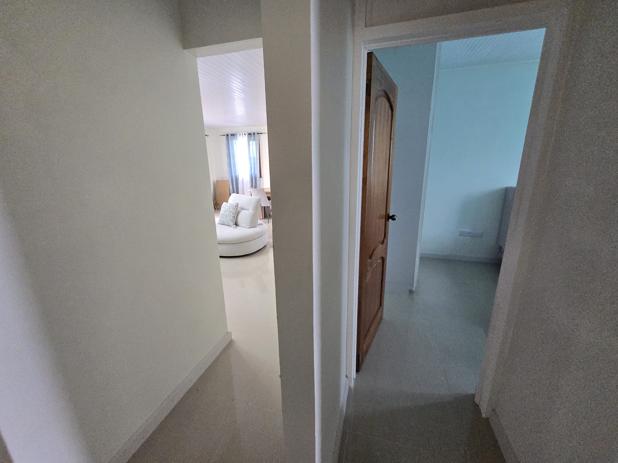 3 bedrooms, 2 baths top floor for rent in Morne Daniel, Dominica – EC$5000 / US$1875 monthly