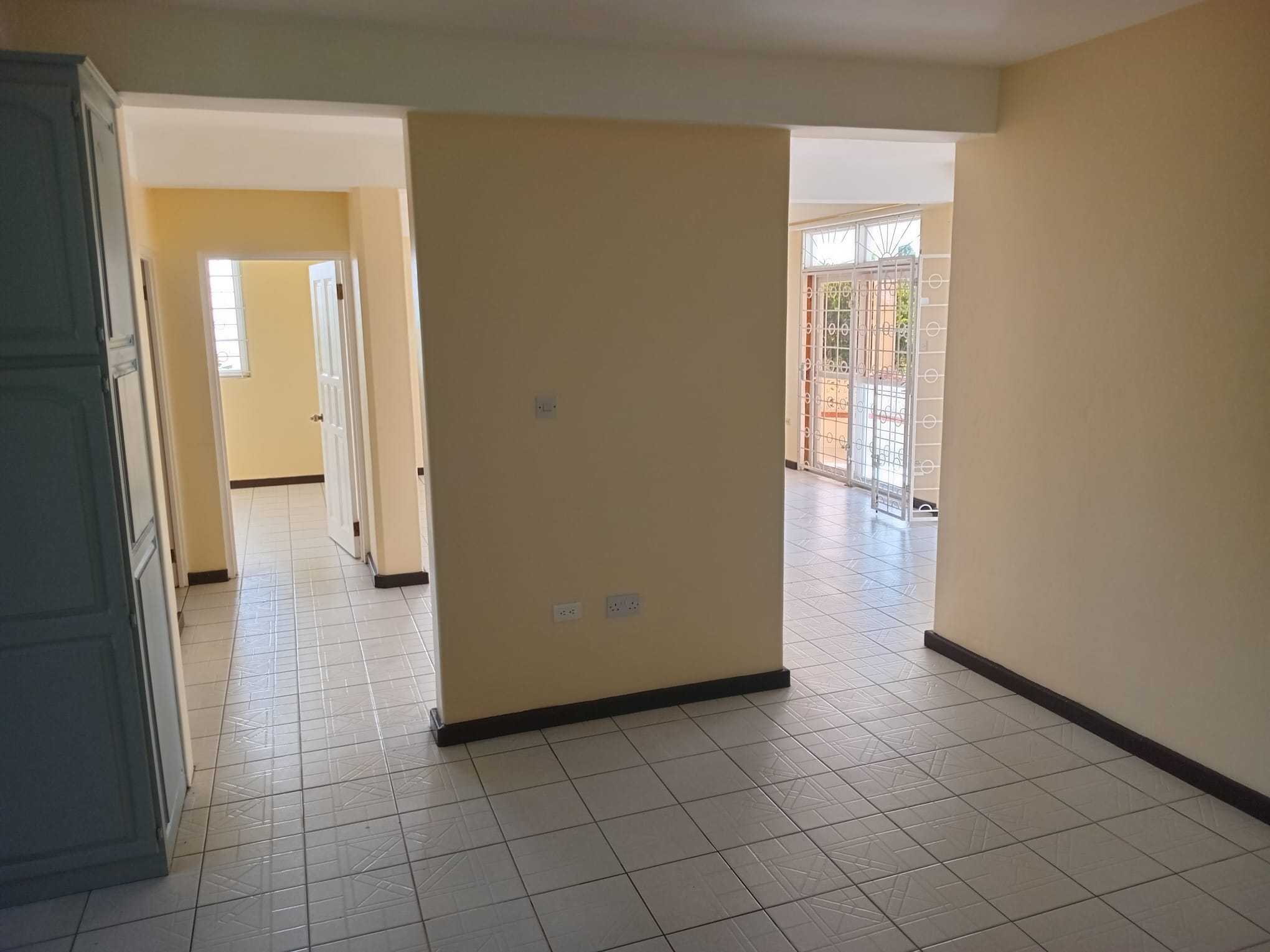 4 bedrooms, 2.5 baths house for sale in Belfast, Dominica – EC$995,000 / US$372,659